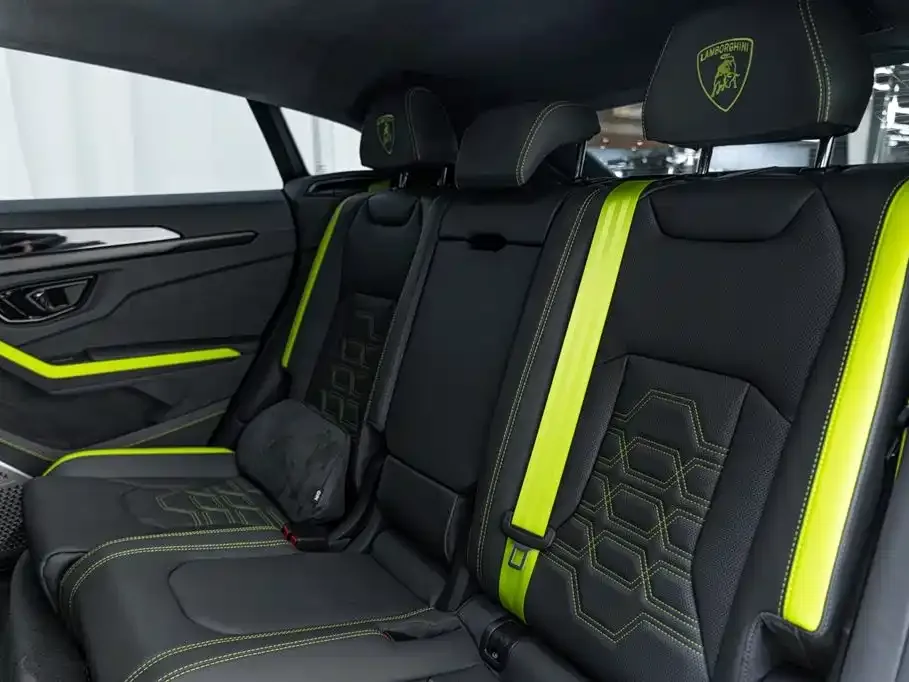 Lamborghini Urus SE — фото 8