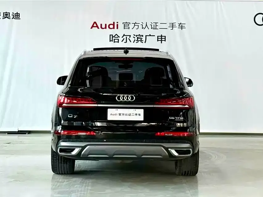Audi Q7 — фото 10