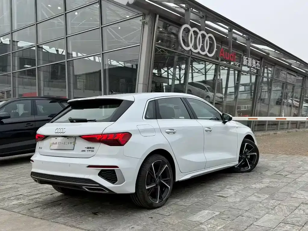 Audi A3 — фото 2