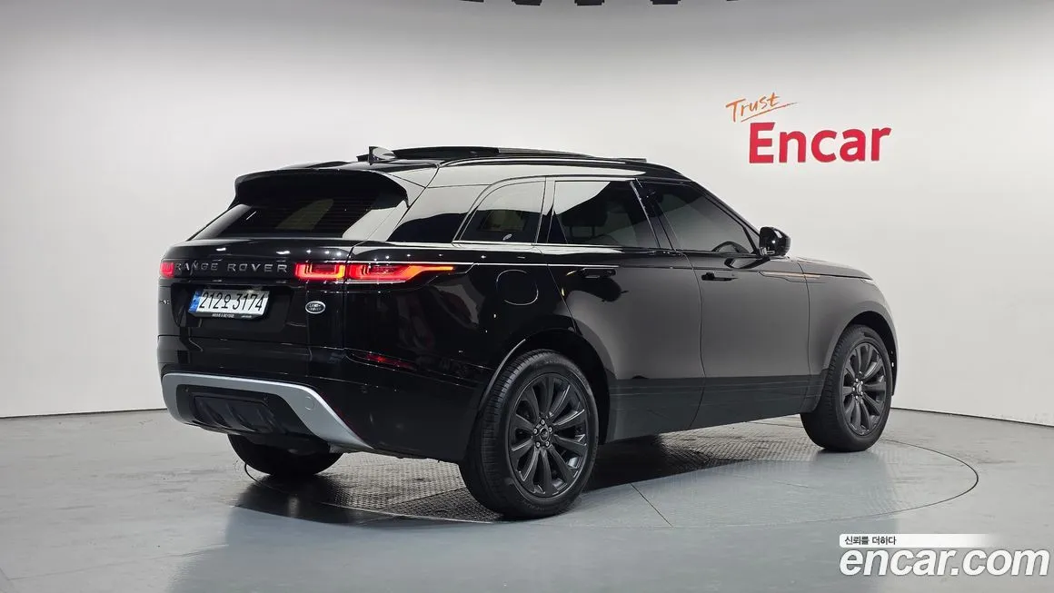 Land Rover Range Rover Velar — фото 3