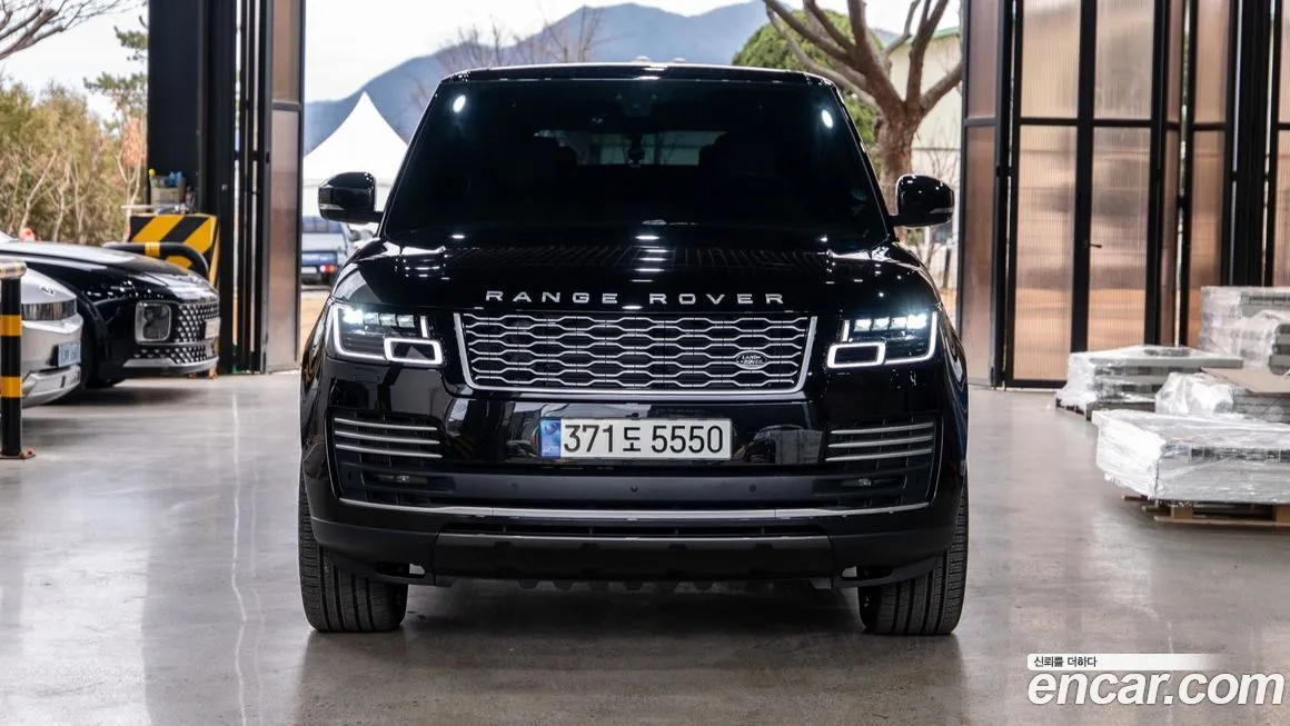 Land Rover Range Rover — фото 1