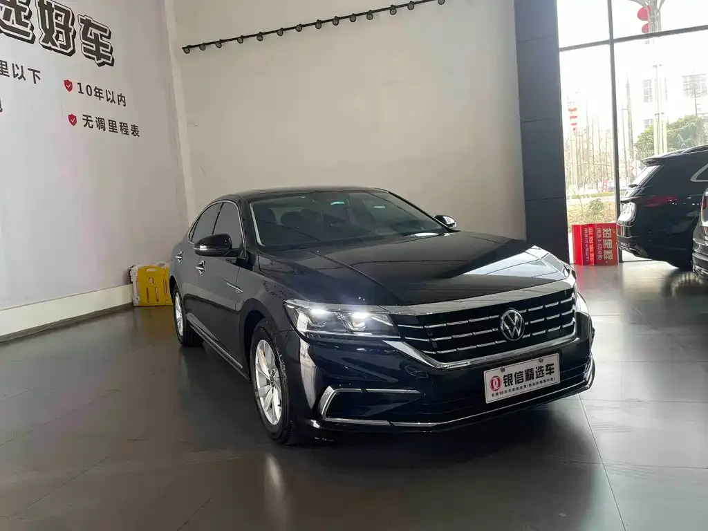 Volkswagen Passat — фото 7