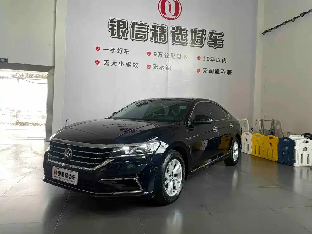 Volkswagen Passat — фото 8