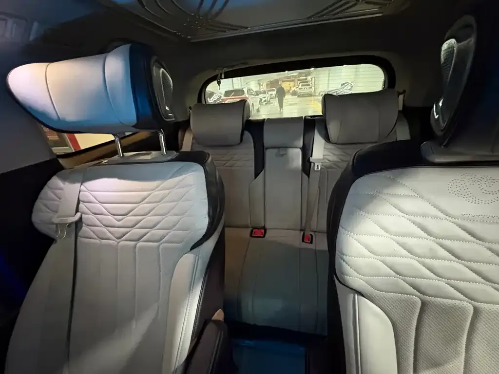 GAC Motor Trumpchi M8 — фото 10