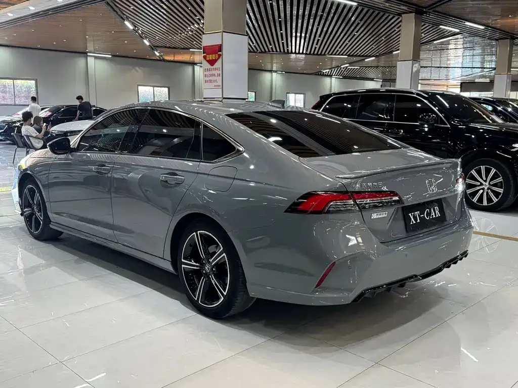 Honda Inspire — фото 10