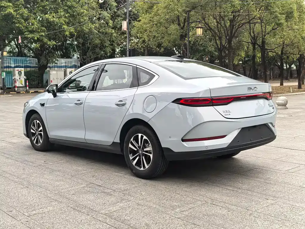 BYD Qin PLUS — фото 7