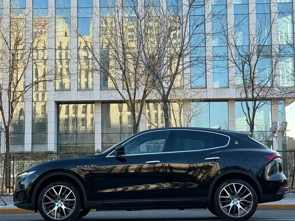 Maserati Levante — фото 7