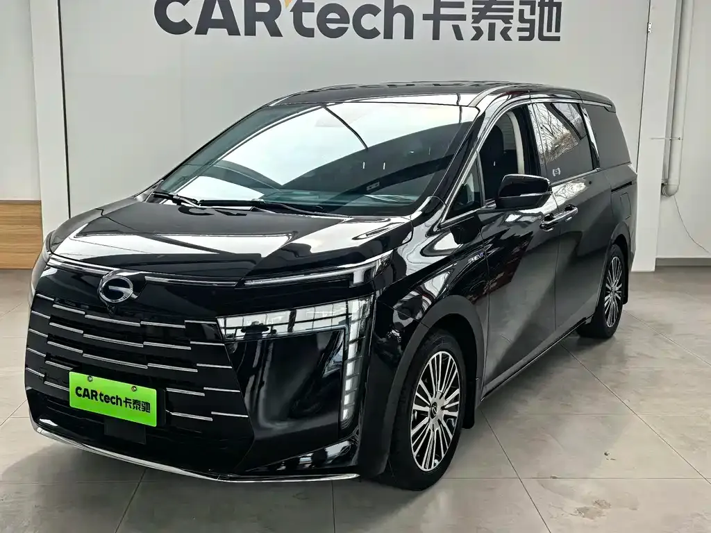 GAC Motor E8 Hybrid — фото 1