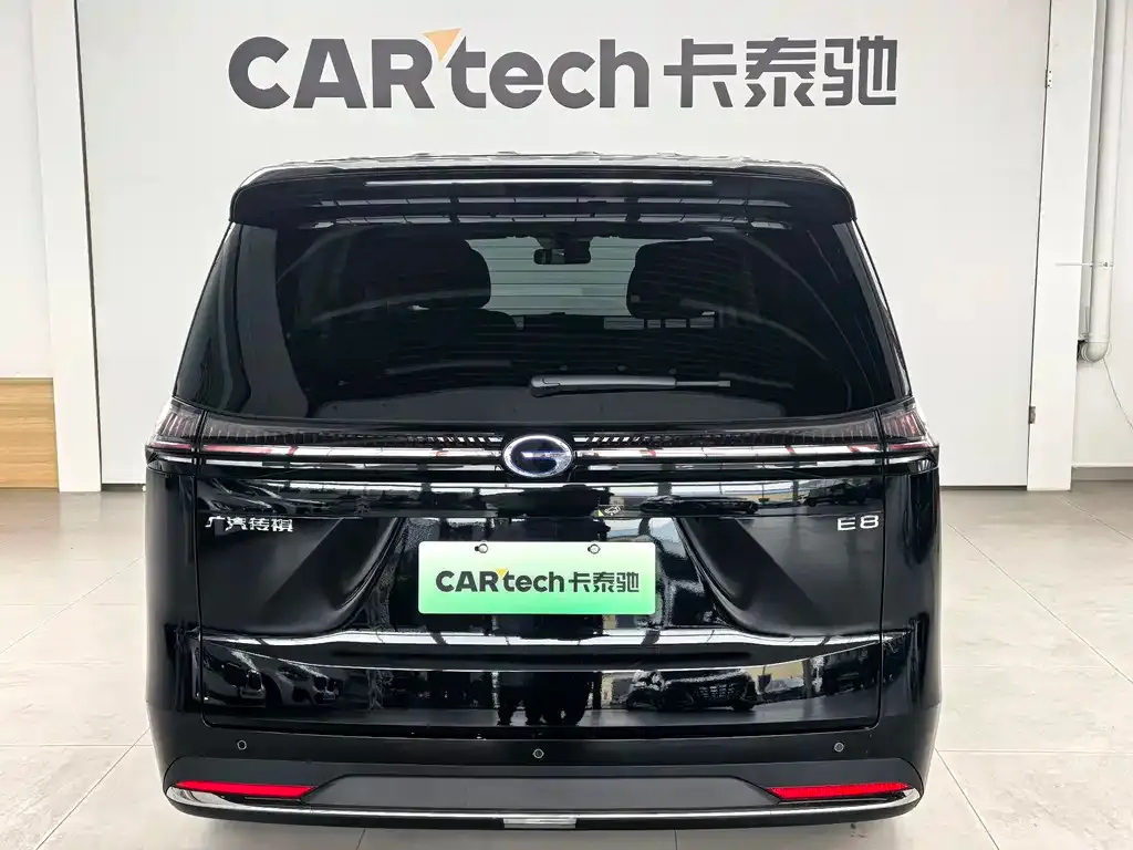 GAC Motor E8 Hybrid — фото 6