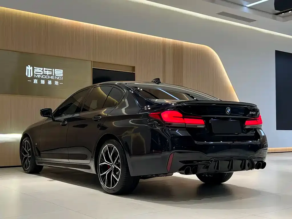 BMW 5 Series (Import) — фото 4