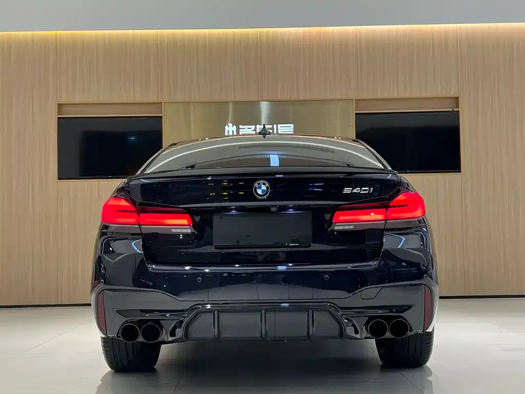 BMW 5 Series (Import) — фото 3