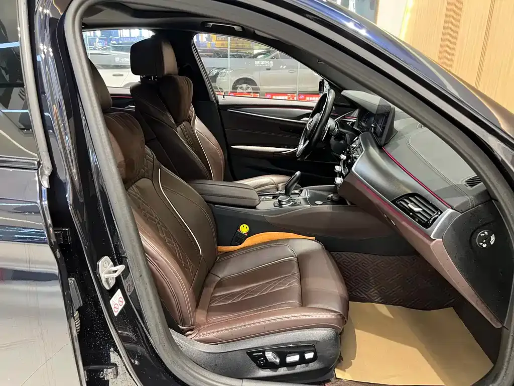 BMW 5 Series (Import) — фото 10