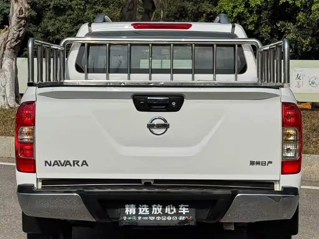 Nissan Navara — фото 3