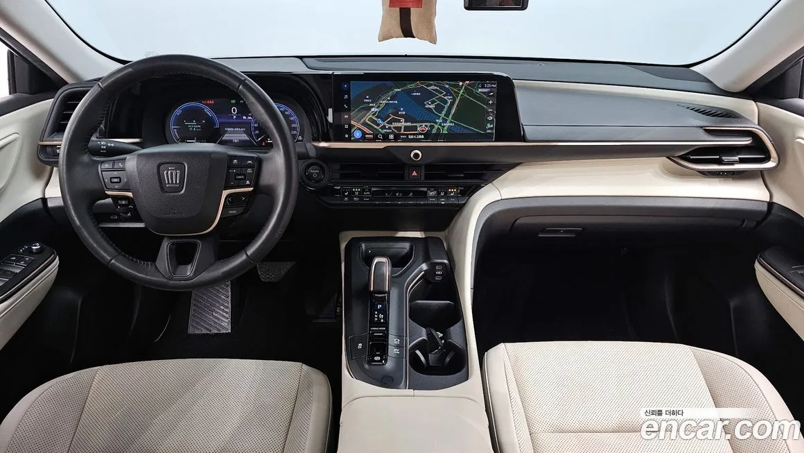 Toyota Crown — фото 10
