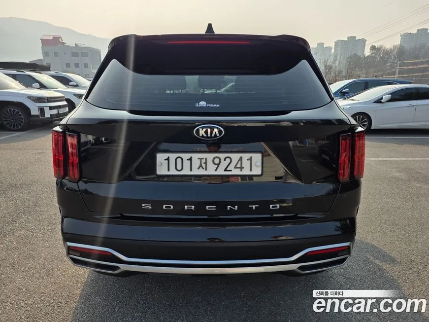 Kia Sorento — фото 3