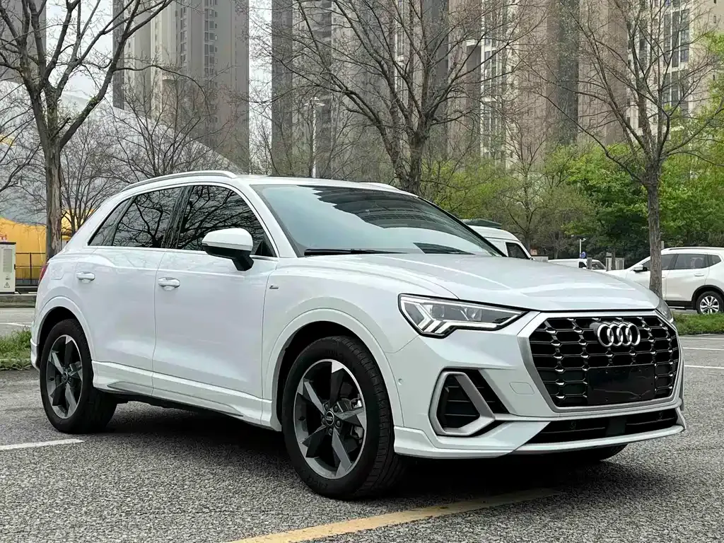Audi Q3 — фото 9
