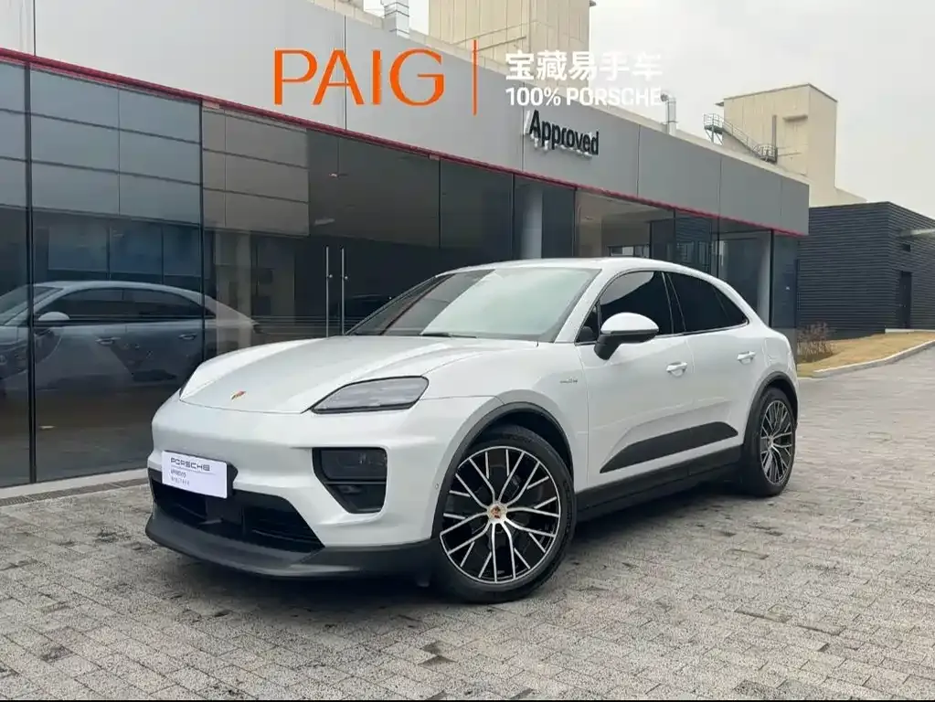 Porsche Macan EV — фото 1