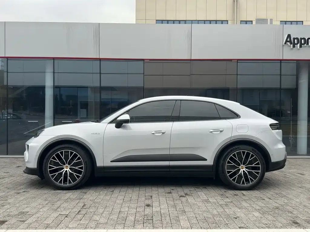 Porsche Macan EV — фото 4