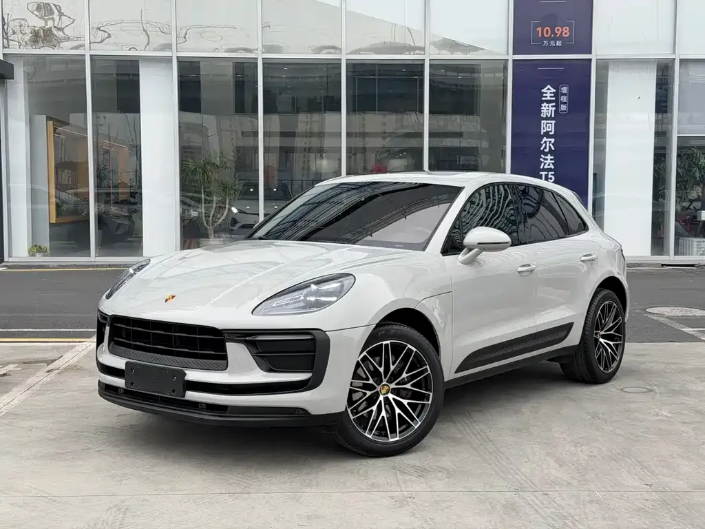 Porsche Macan — фото 1