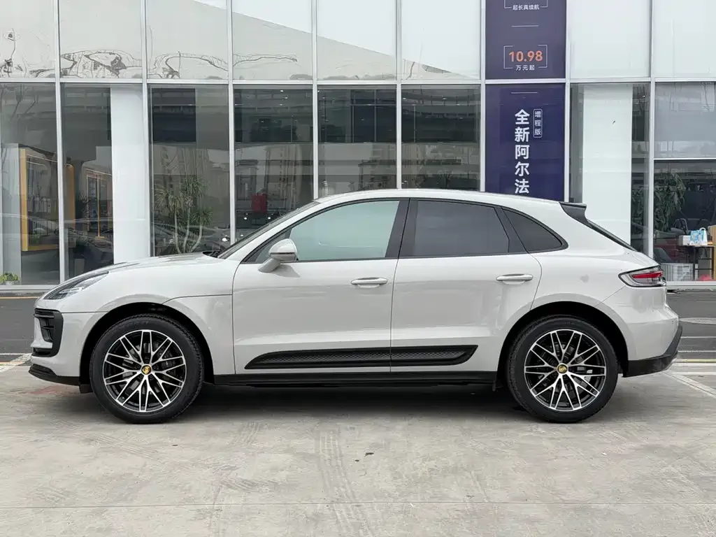 Porsche Macan — фото 10