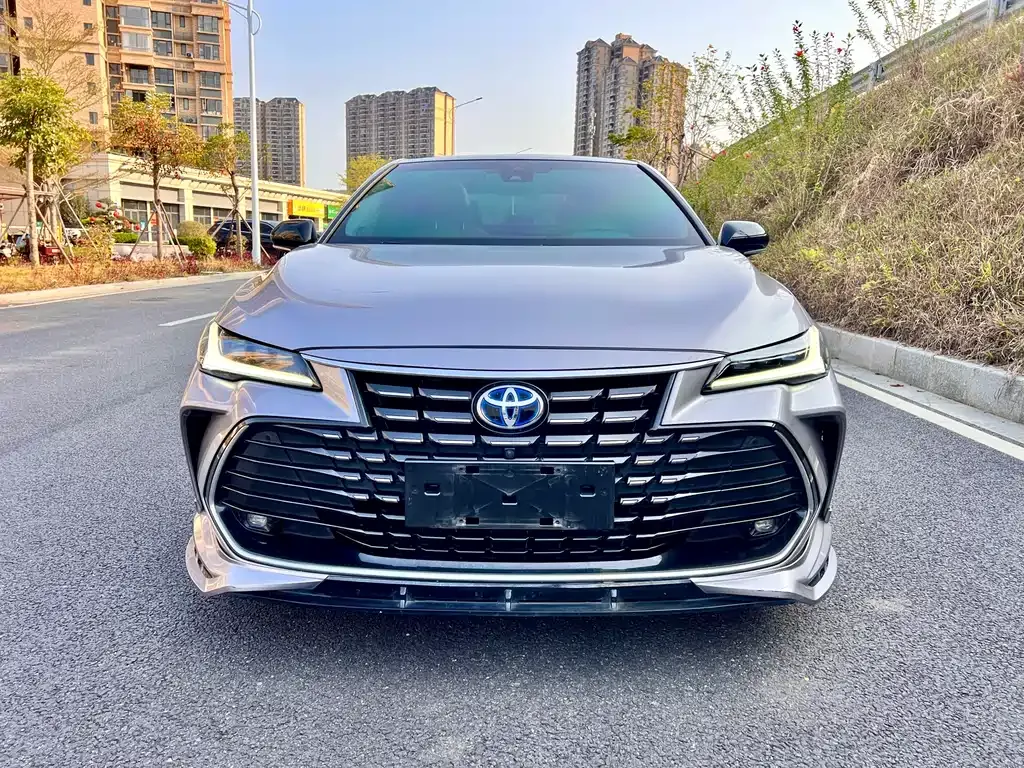Toyota Avalon — фото 9