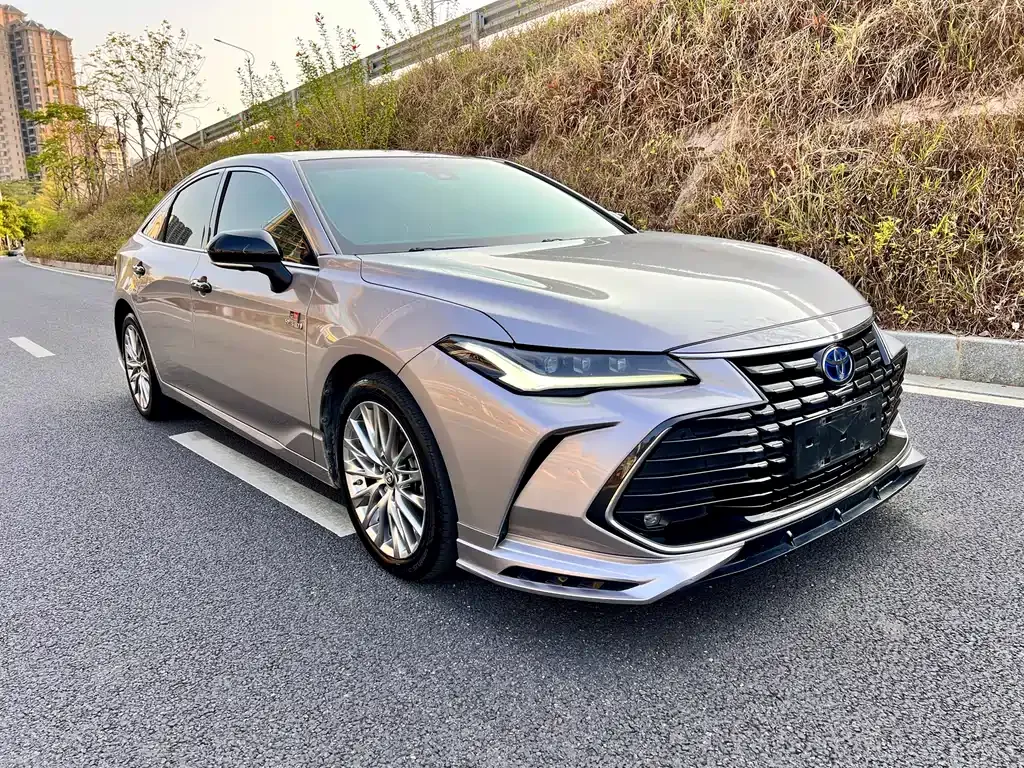 Toyota Avalon — фото 6