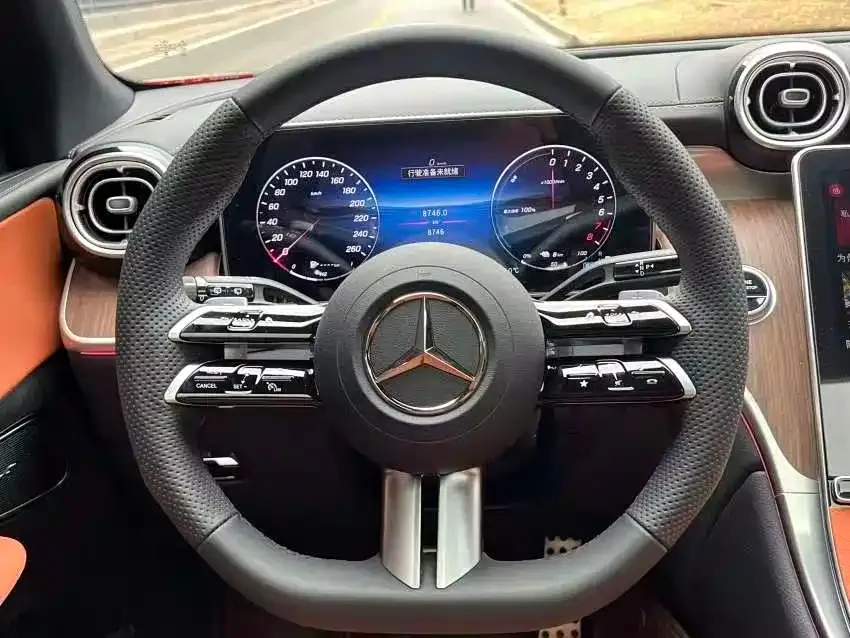 Mercedes-Benz GLC PHEV — фото 2