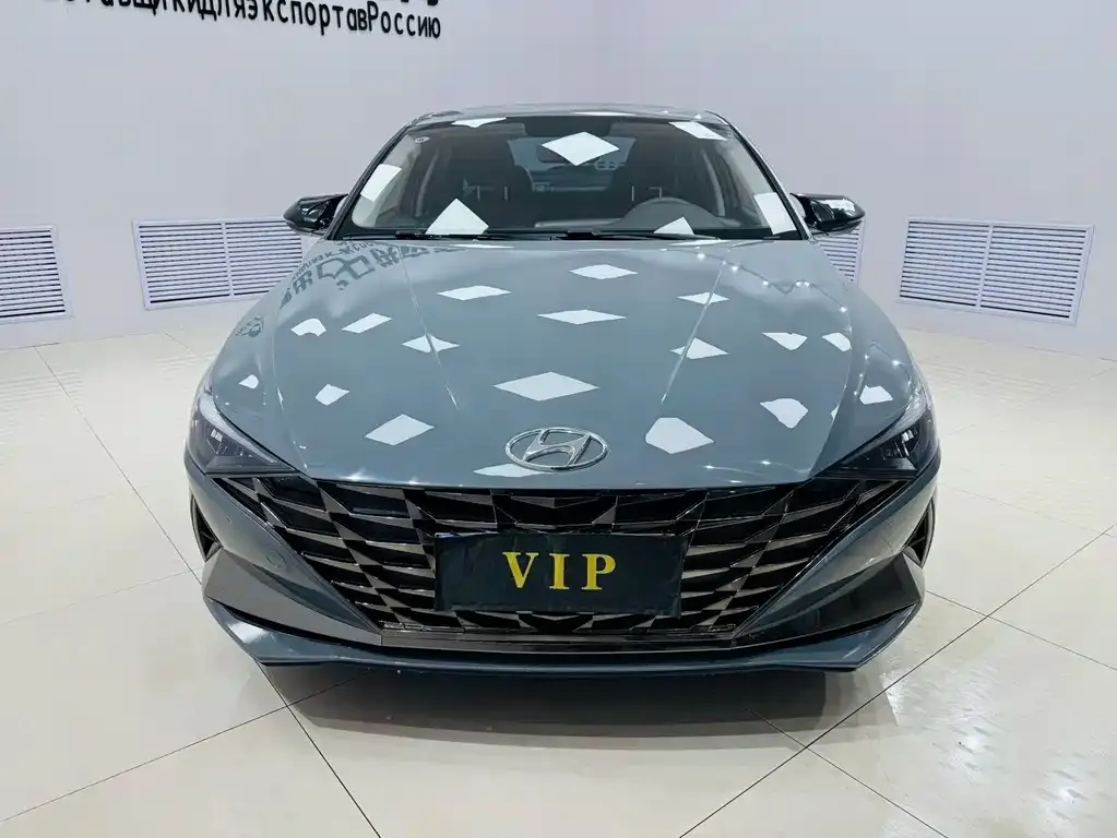 Hyundai Elantra — фото 7