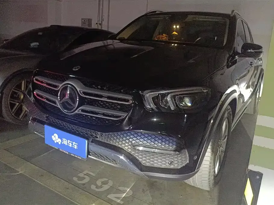 Mercedes-Benz GLE — фото 1