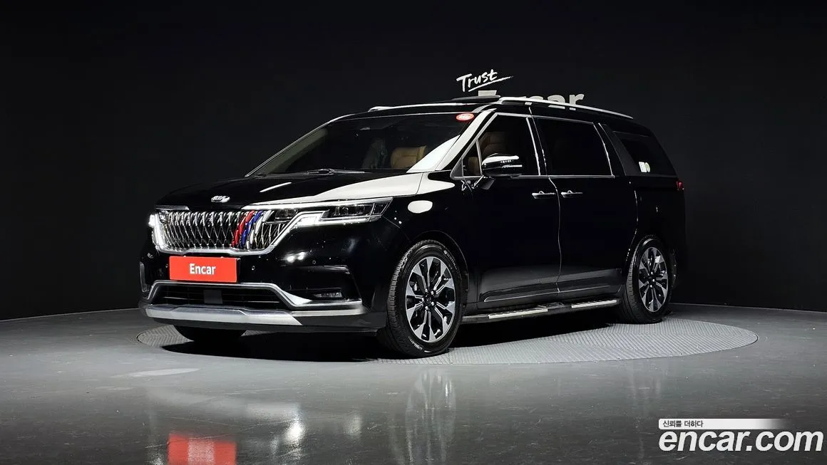 Kia Carnival — фото 1