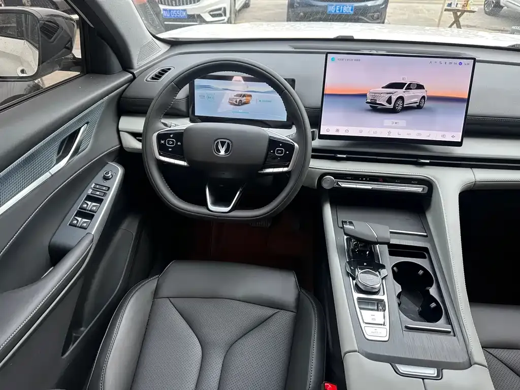 Changan CS75PLUS — фото 9