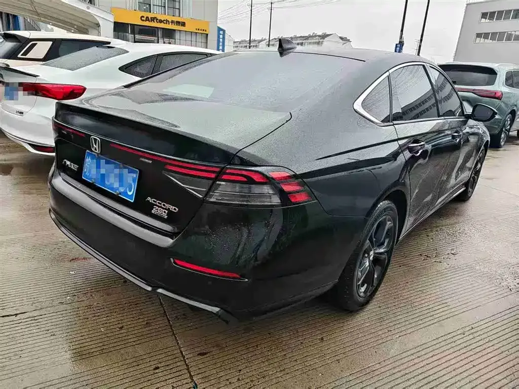 Honda Accord — фото 3