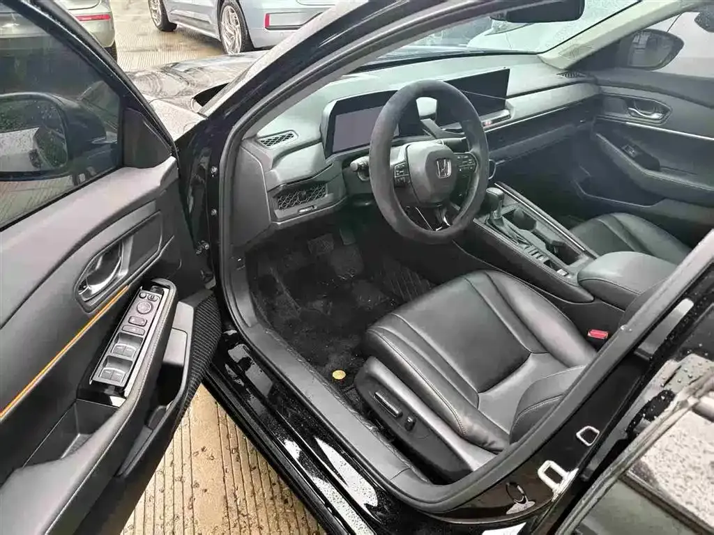Honda Accord — фото 5