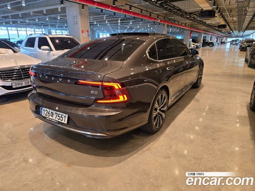 Volvo S90 — фото 10