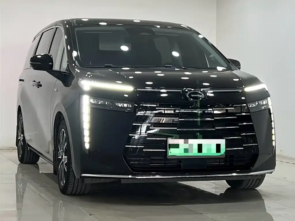 GAC Motor E8 Hybrid — фото 4