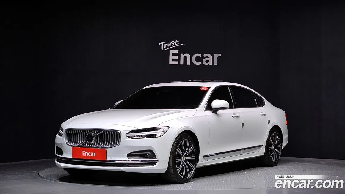 Volvo S90 — фото 1