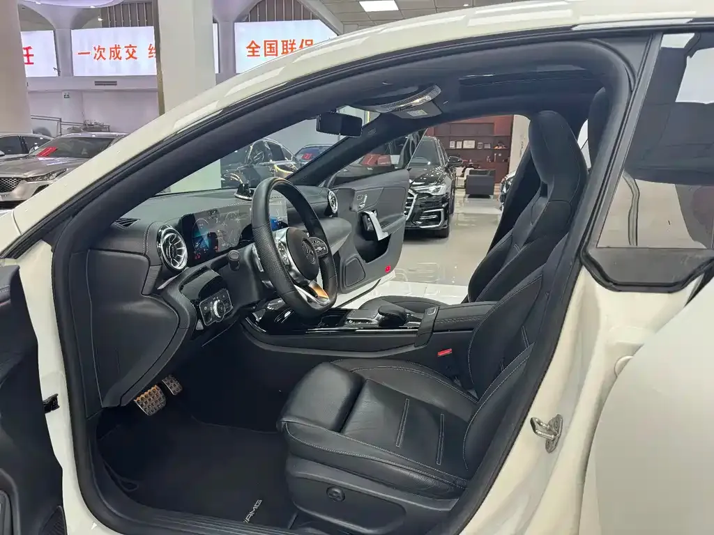 Mercedes-Benz CLA (Import) — фото 10