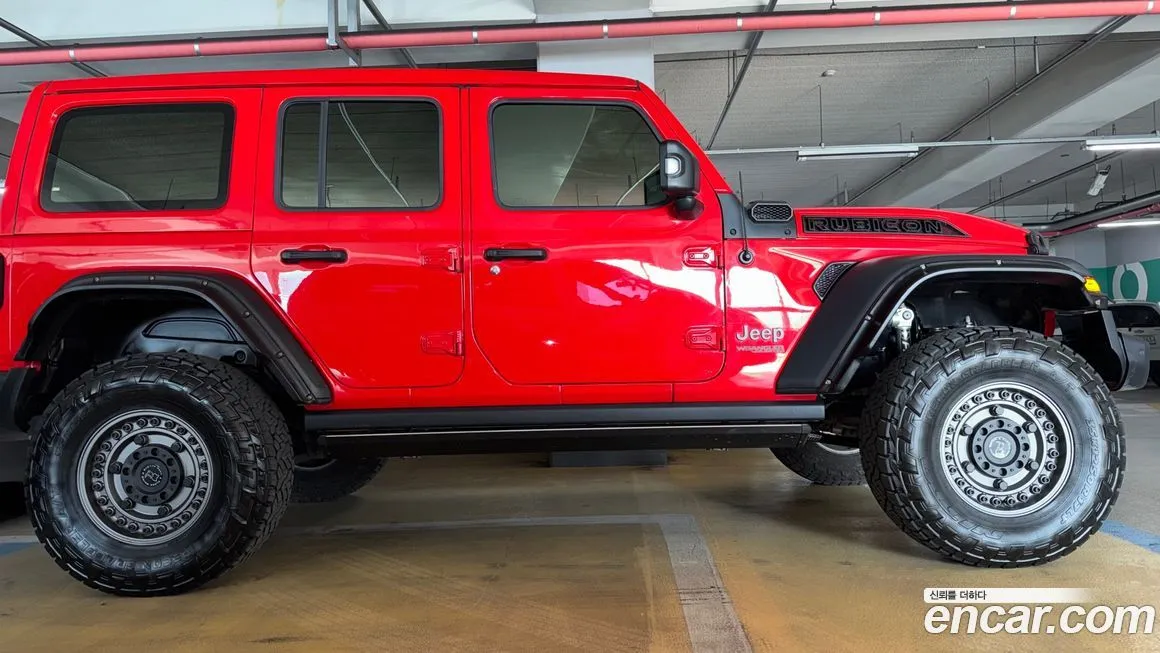 Jeep Wrangler — фото 1