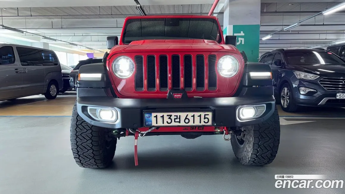 Jeep Wrangler — фото 10
