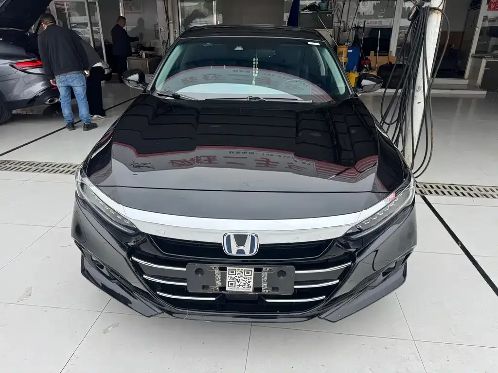 Honda Accord — фото 9
