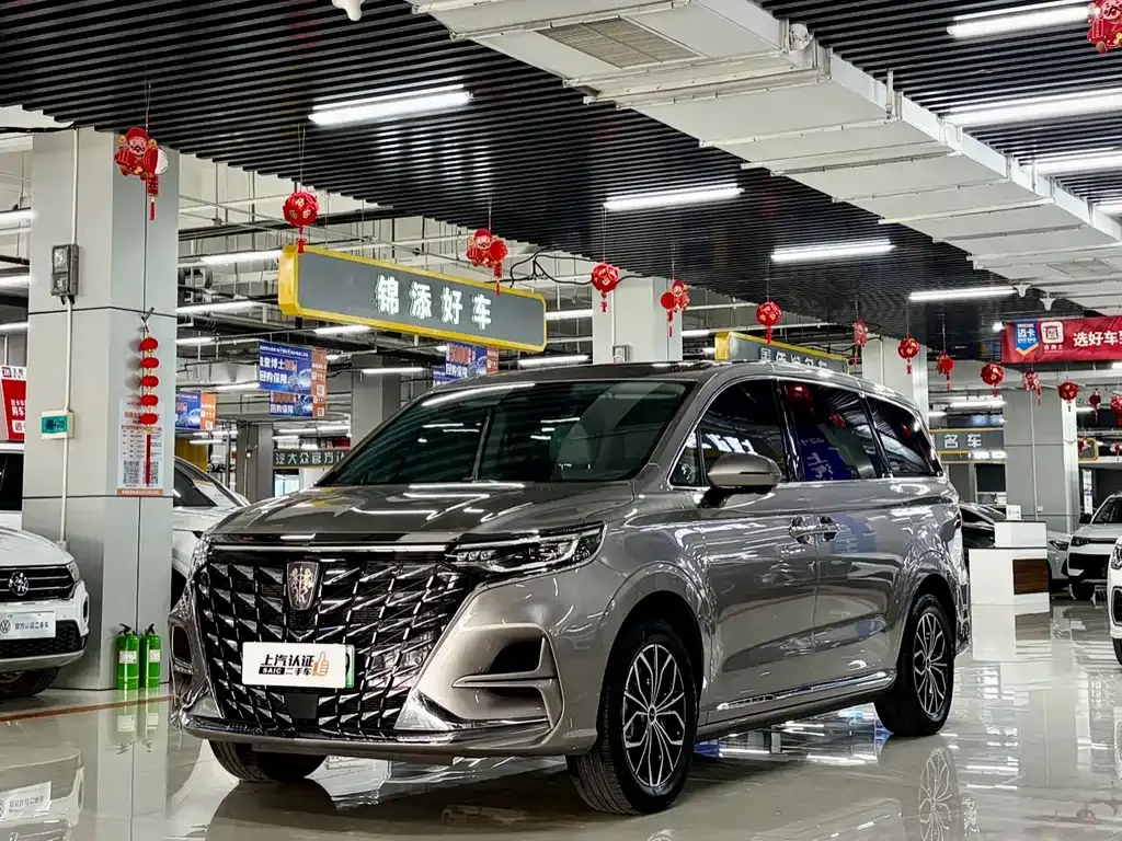 Roewe iMAX8 New Energy — фото 1