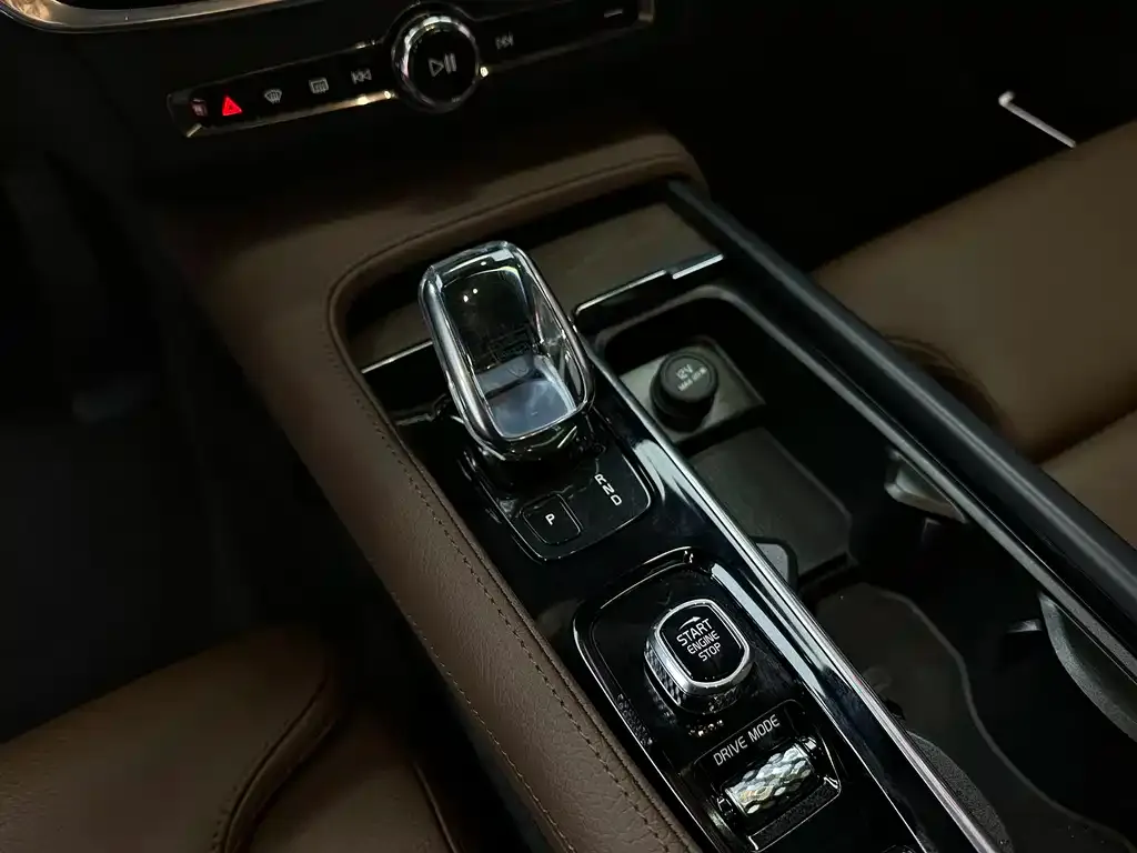 Volvo S90 — фото 2