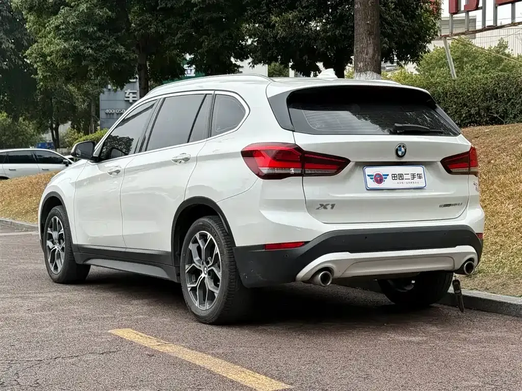 BMW X1 — фото 5