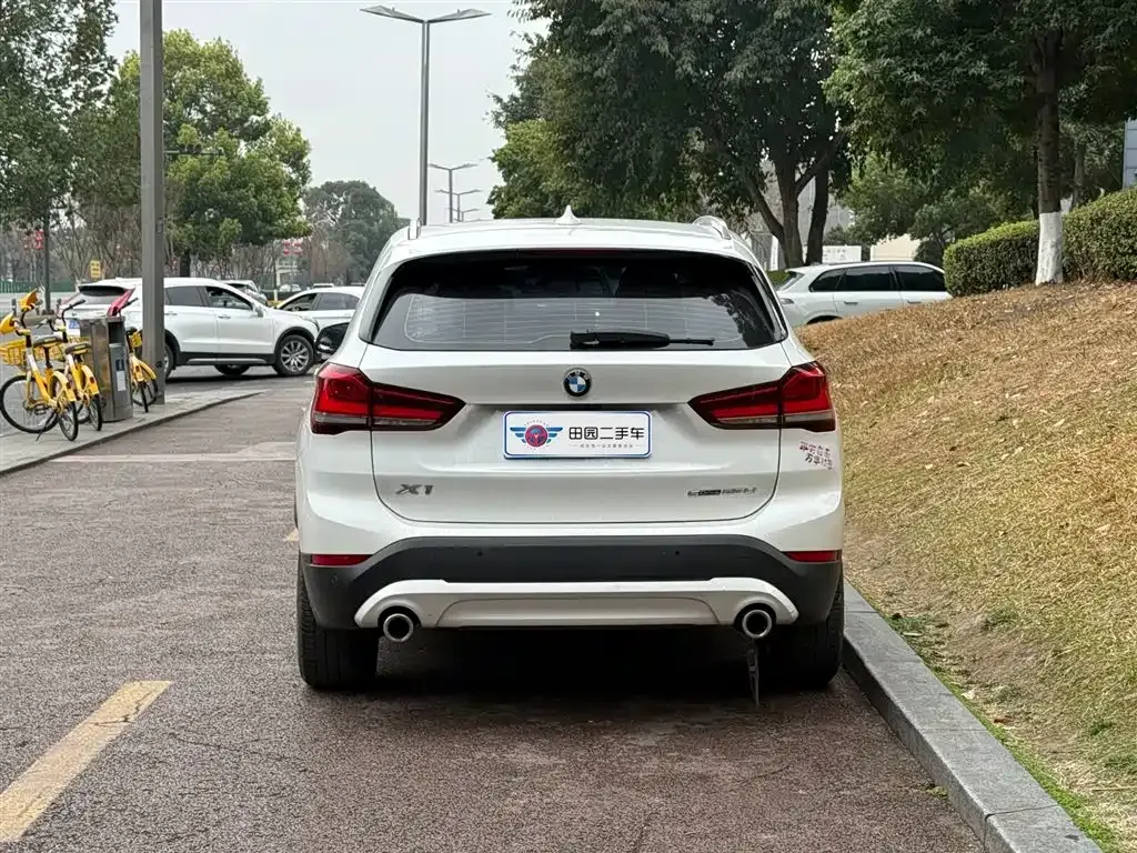 BMW X1 — фото 10