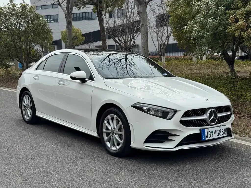 Mercedes-Benz A-Class — фото 10