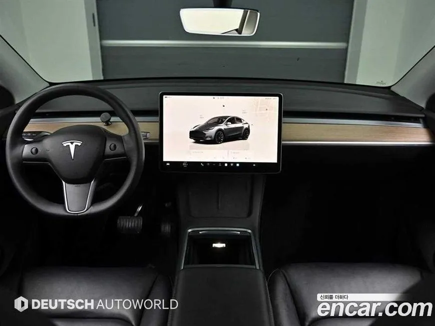 Tesla Model Y — фото 3