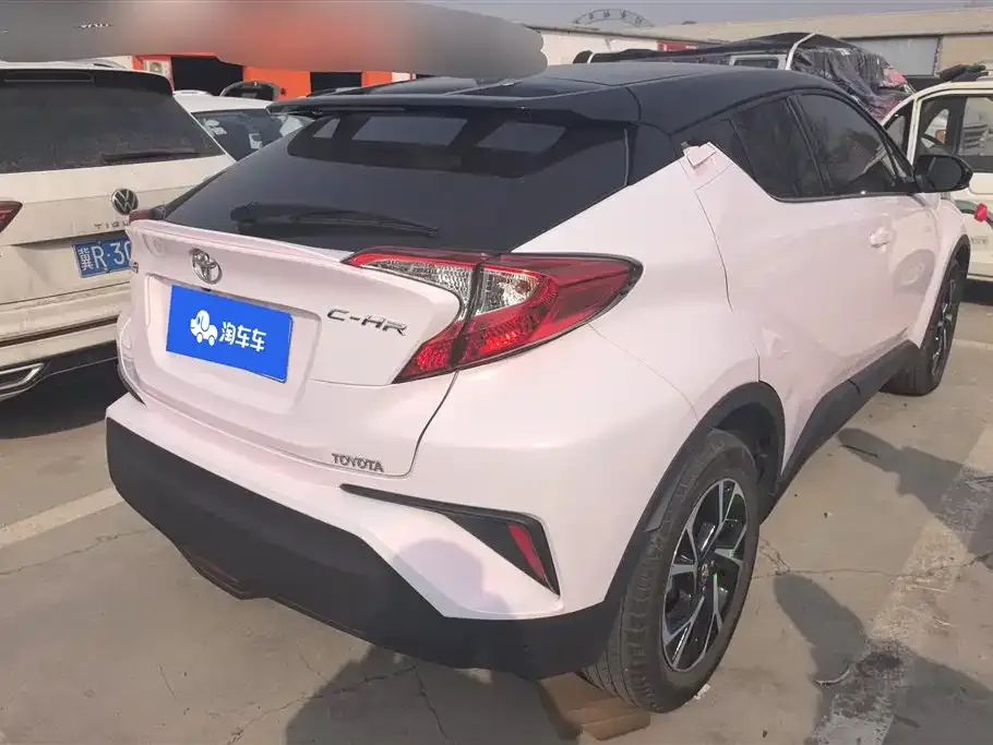 Toyota C-HR — фото 7