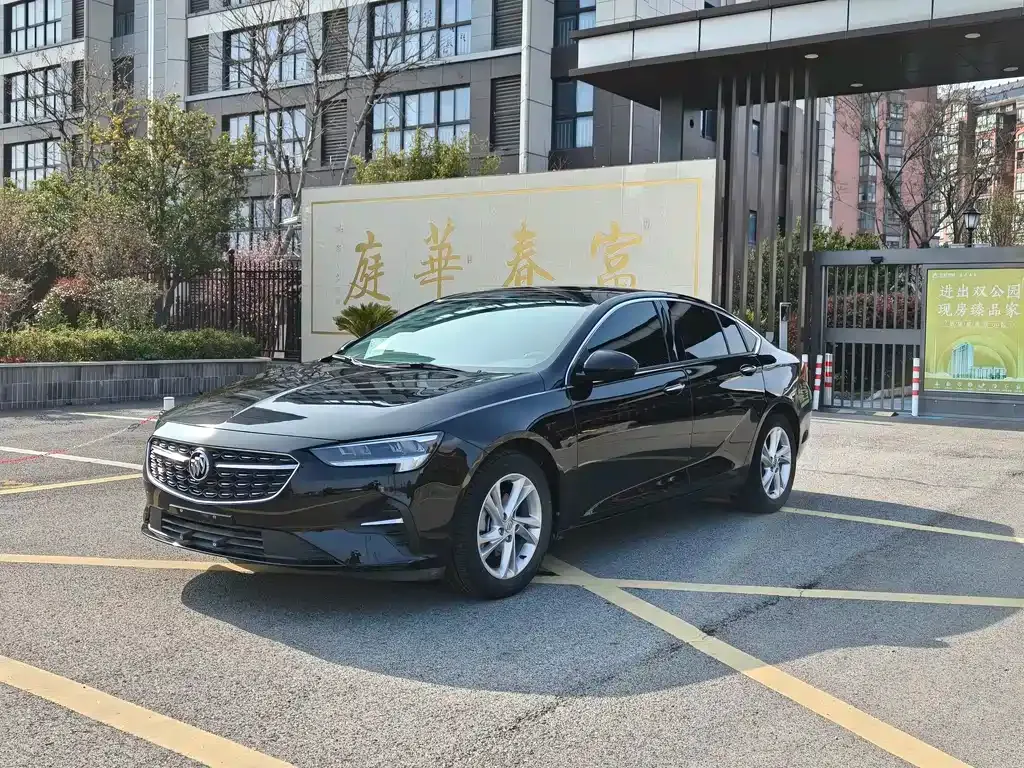 Buick Regal — фото 1