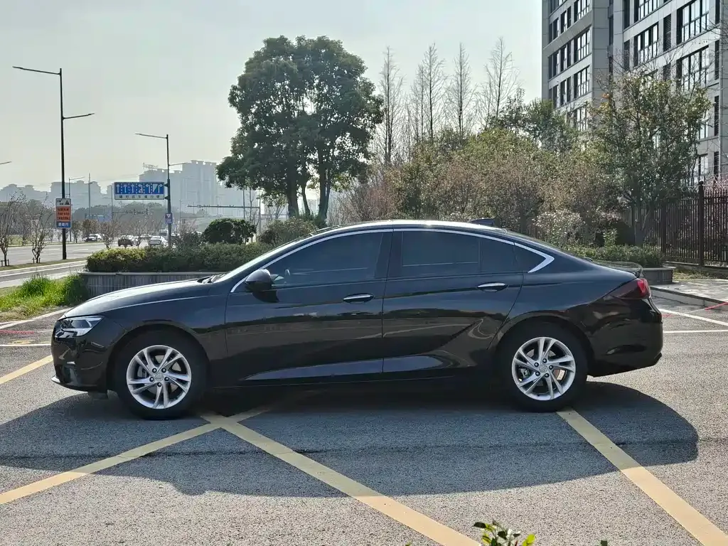 Buick Regal — фото 7