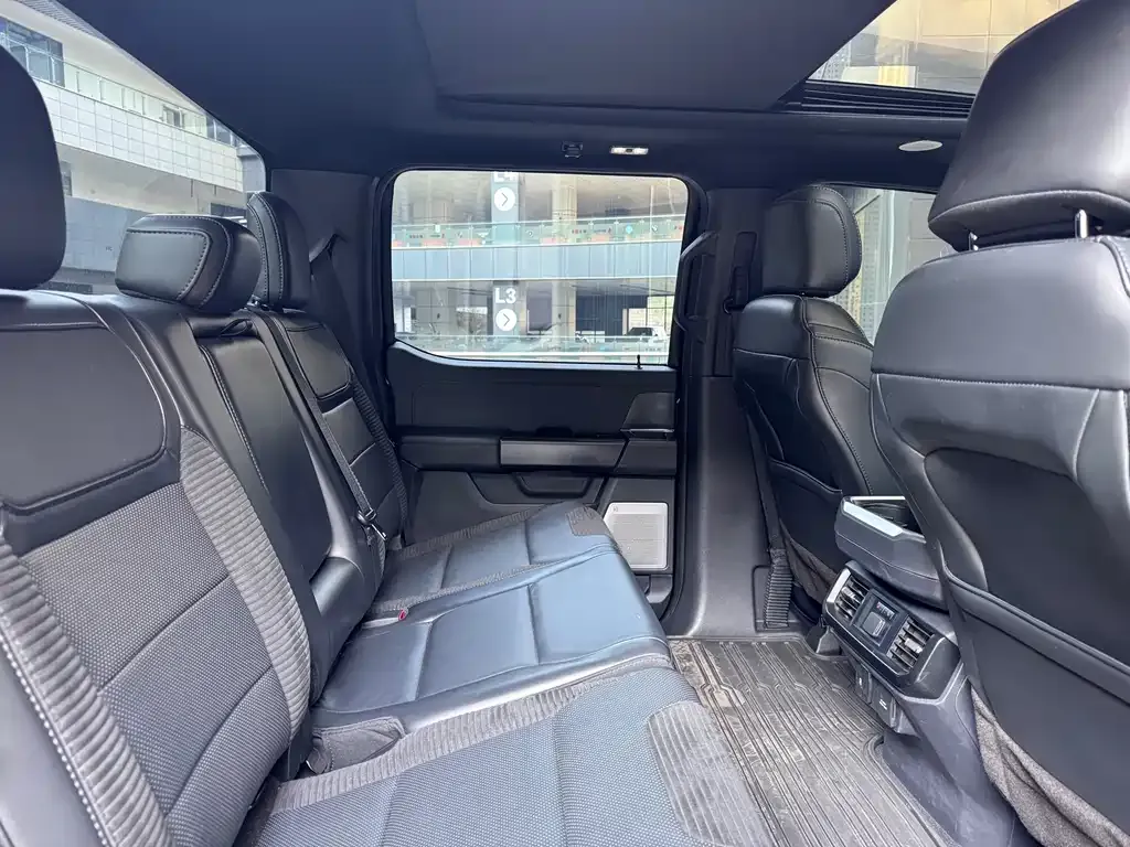 Ford F-150 Raptor — фото 10